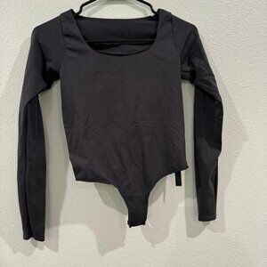 Skims Longsleeve Bodysuit